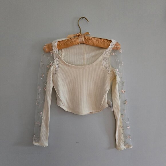 Altar'd State Cream Ribbed Crop Top with Lacy Long Sleeves Size M - Picture 4 of 6
